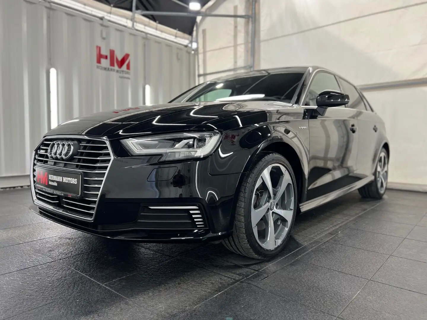 Audi A3 Sportback e-tron 1.4TFSI sport/ Mat-LED/Virtu Schwarz - 1
