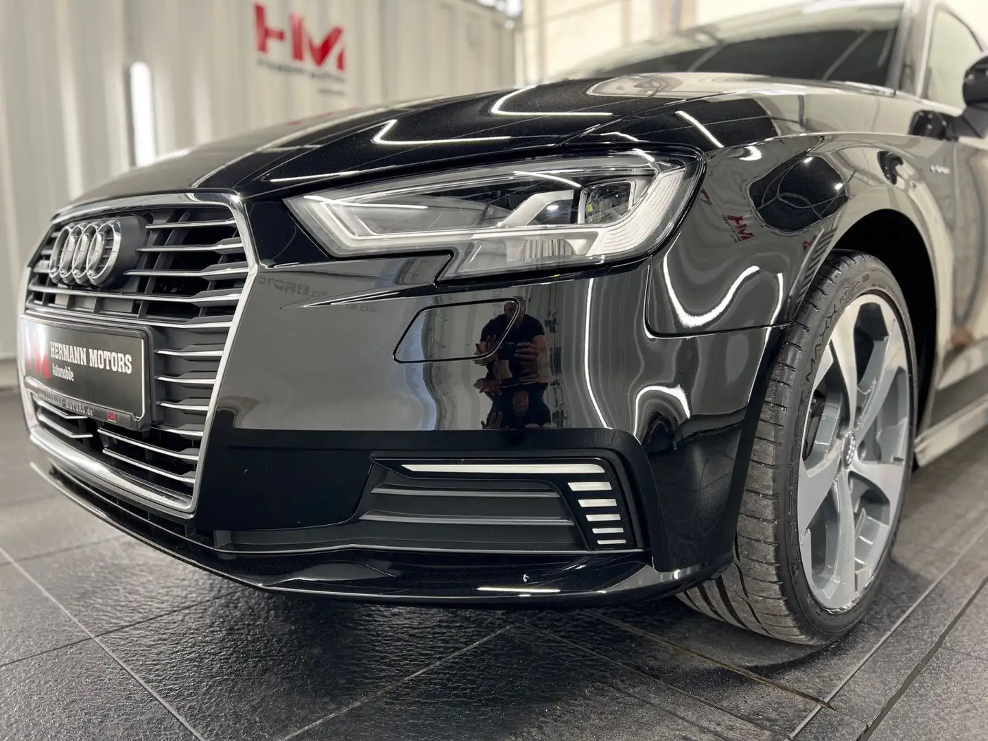 Audi A3 Sportback e-tron 1.4TFSI sport/ Mat-LED/Virtu Schwarz - 2