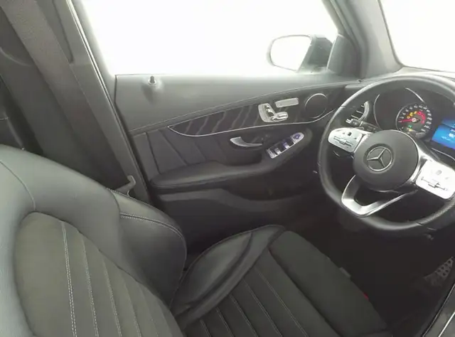 Mercedes-Benz 300 view 10