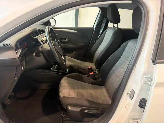 Opel Corsa view 8