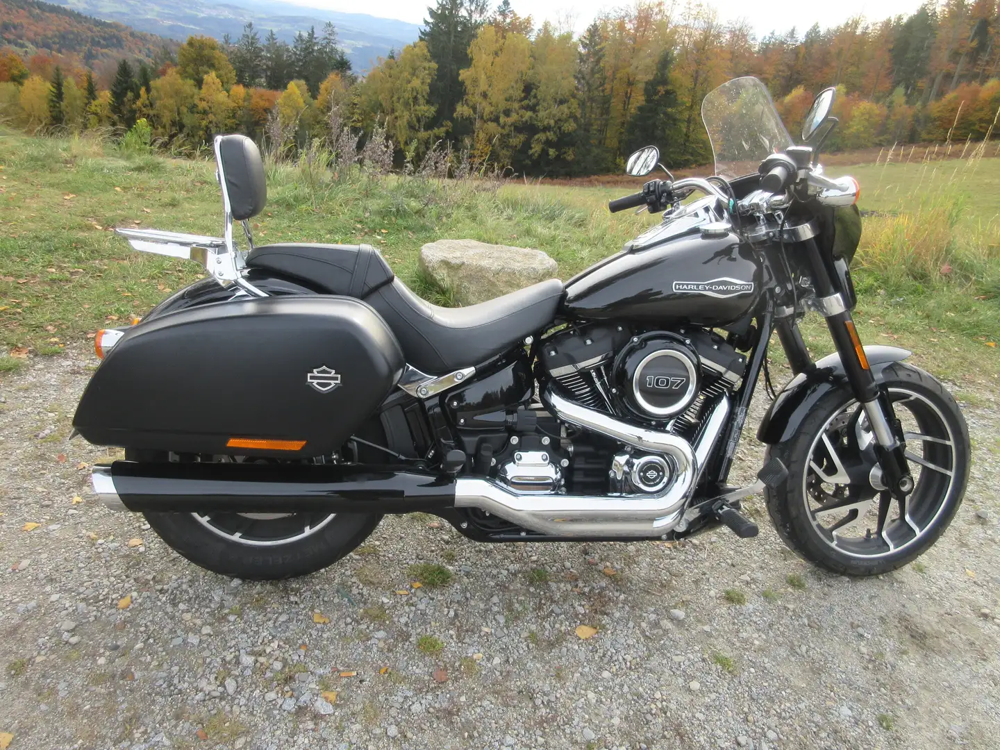 Harley-Davidson Sport Glide FLSB Softtail *Kesstech Klappenauspuff Černá - 1