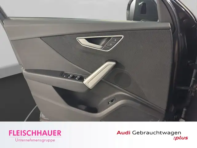 Audi Q2 view 13
