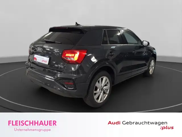 Audi Q2 view 7
