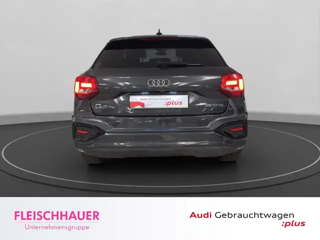 Audi Q2 view 6