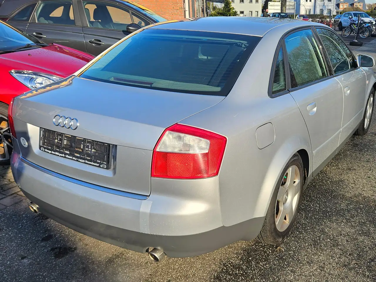 Audi A4 2.4 1ter HAND - VOLLSCHECKHEFT TÜV & AU NEU, foto 5