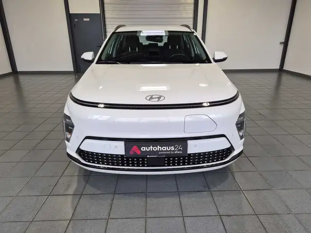 Hyundai Kona view 2