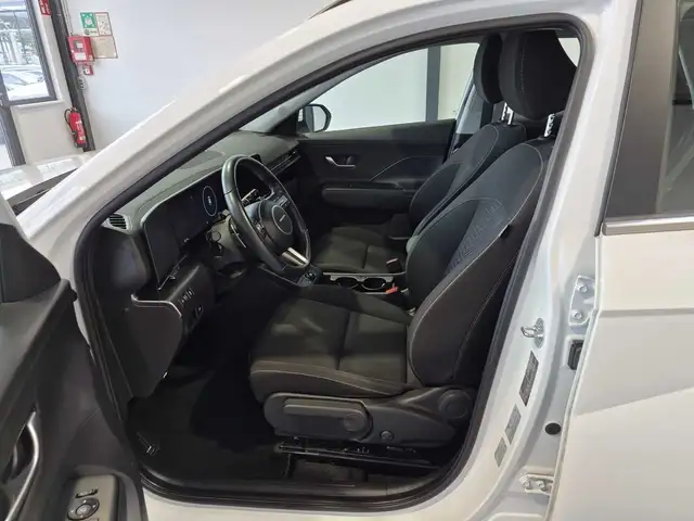 Hyundai Kona view 8