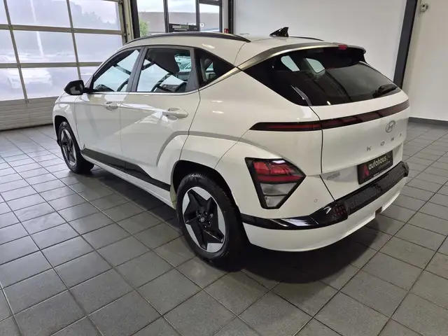 Hyundai Kona view 4