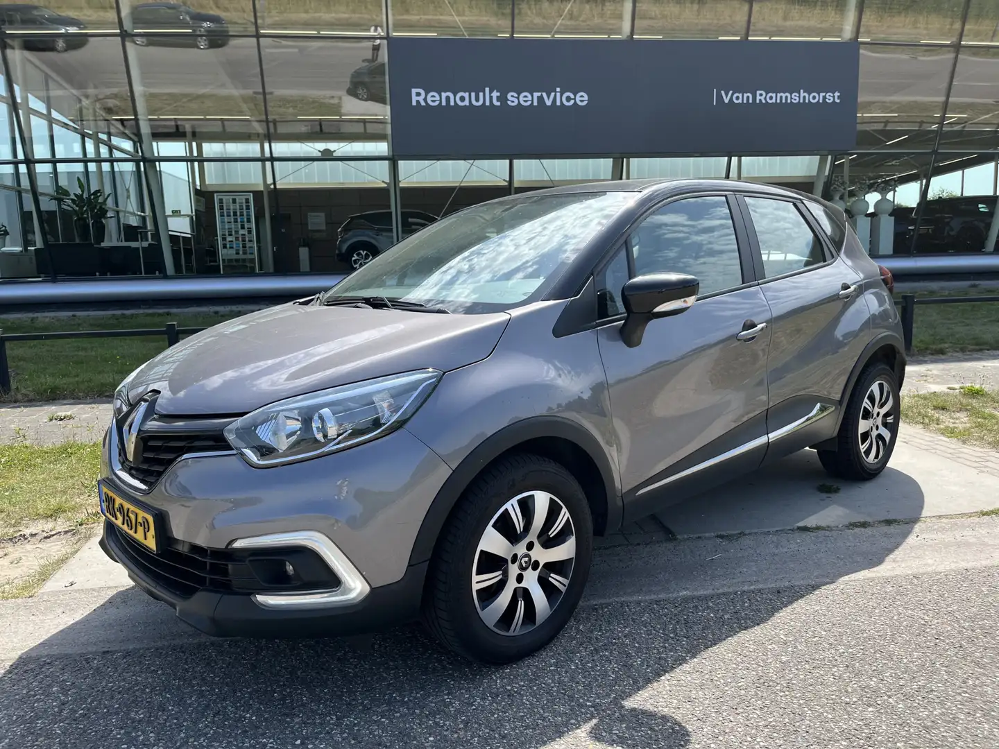 Renault Captur 0.9 TCe / Keyless / Airco / Navi / Cruise / PDC, A Grijs - 1