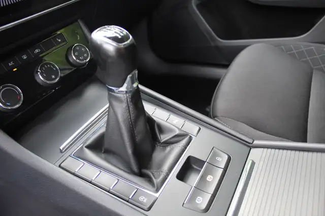 Skoda Superb view 19