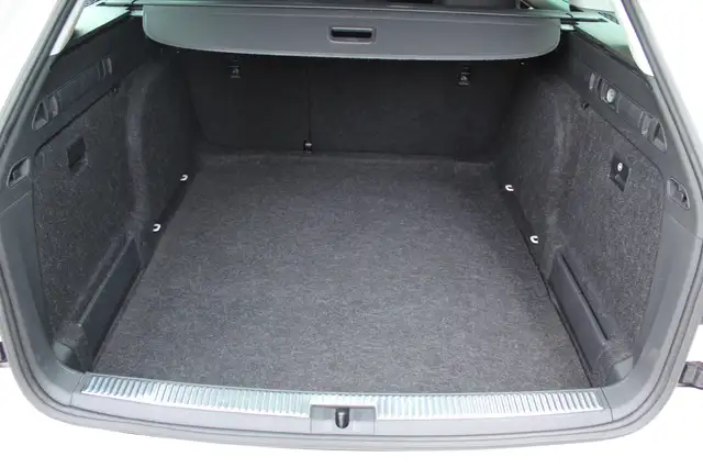 Skoda Superb view 21
