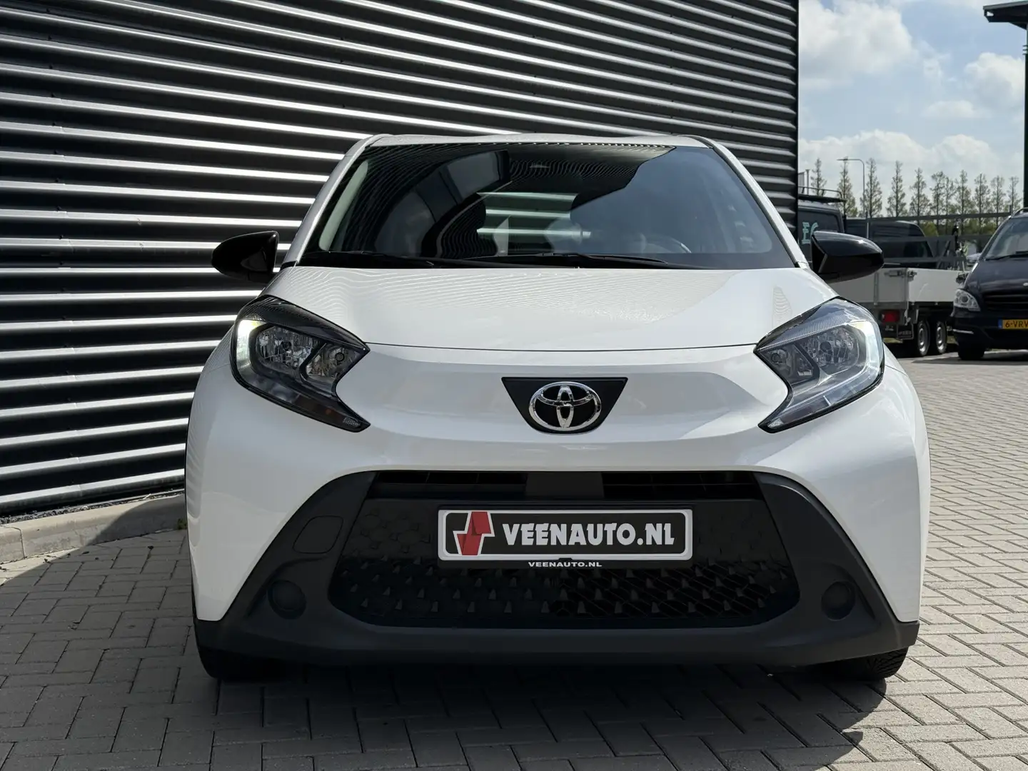 Toyota Aygo X 1.0 VVT-i MT Play Camera/Stoelwarm/Apple/Android Weiß - 2