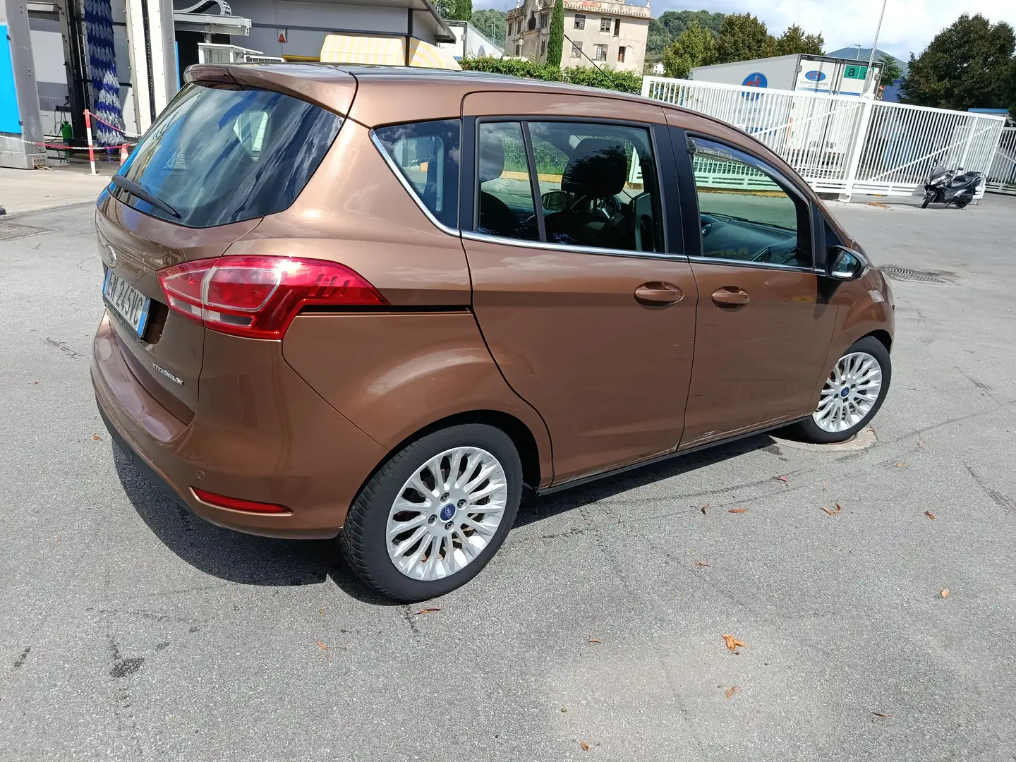 Ford B-Max B-Max 1.4 Titanium 90cv Marrone - 1