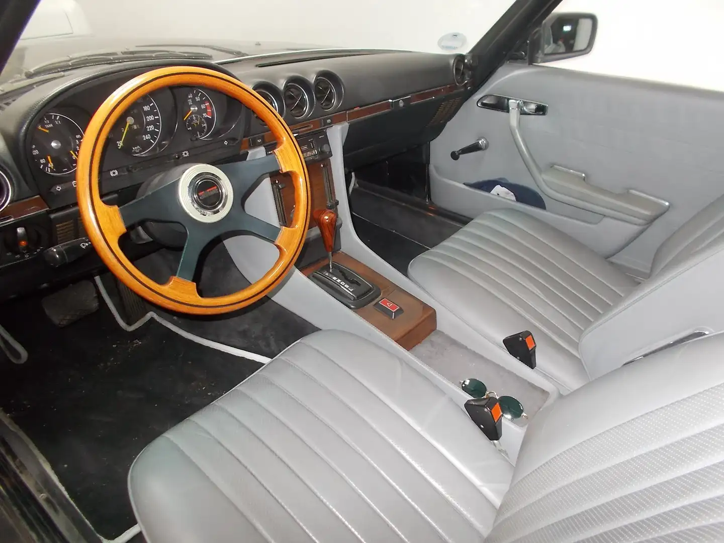 Mercedes-Benz SL 350 Sehr schöner SL mit V8! Czarny - 1