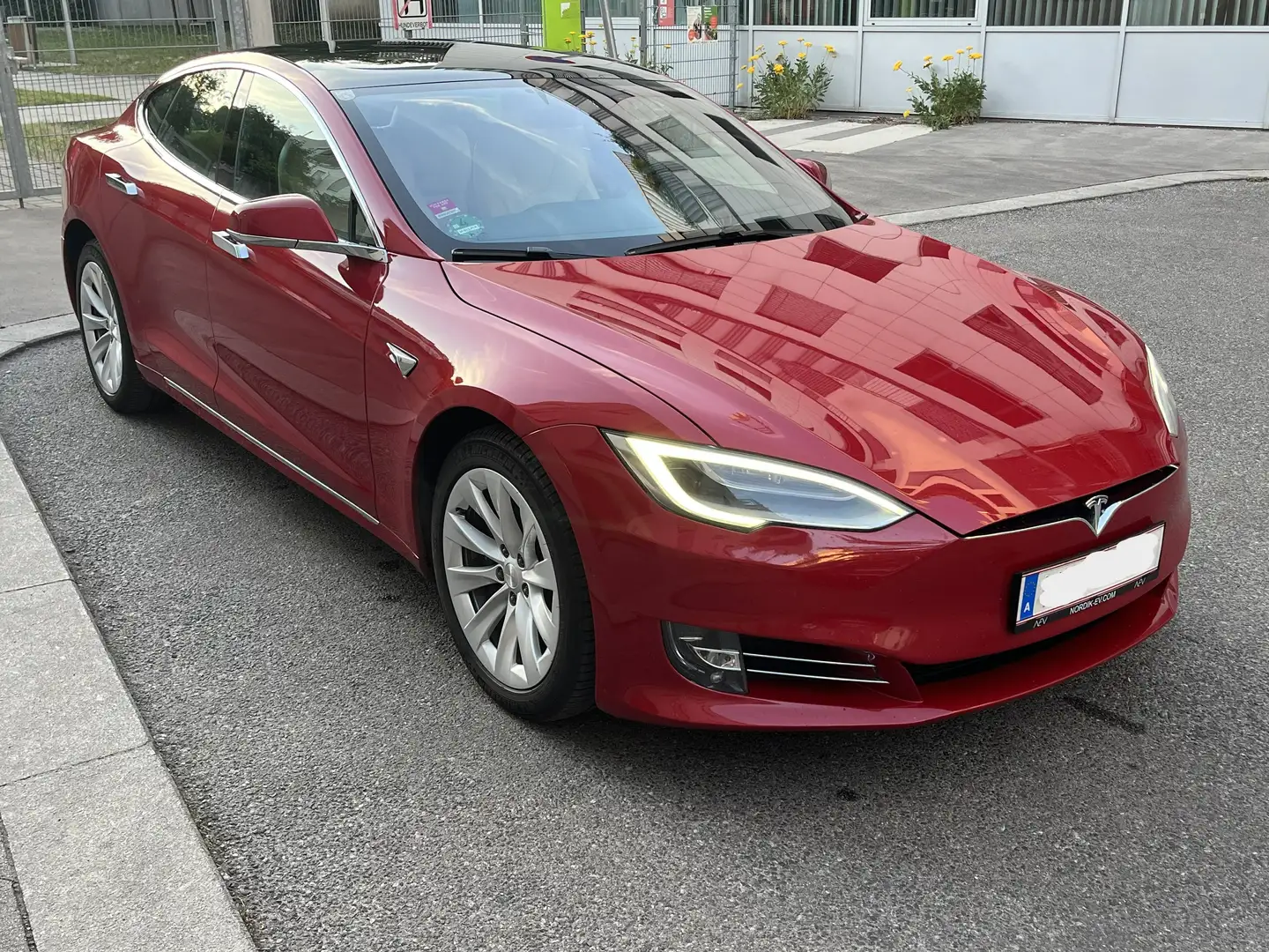 Tesla Model S Model S Maximale Reichweite 100kWh Rot - 2