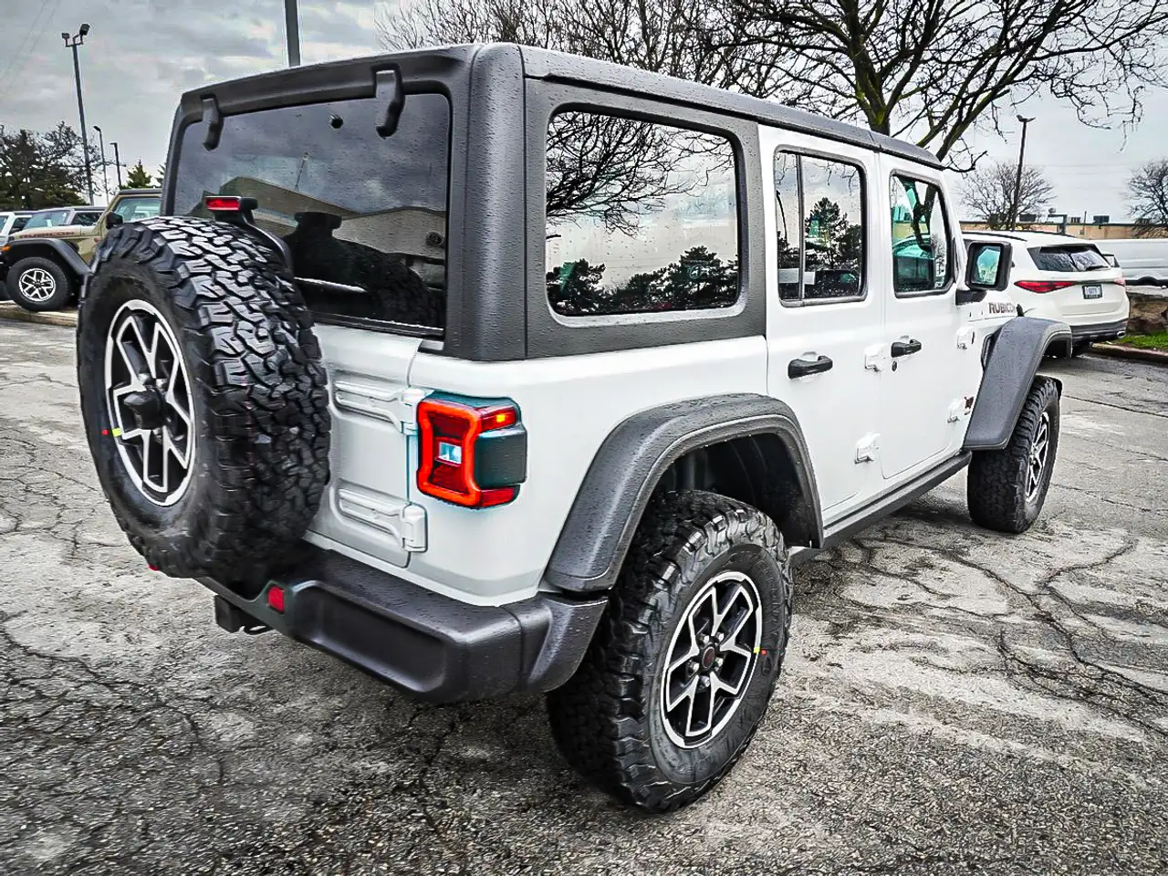 Jeep Wrangler снимка Jeep Wrangler