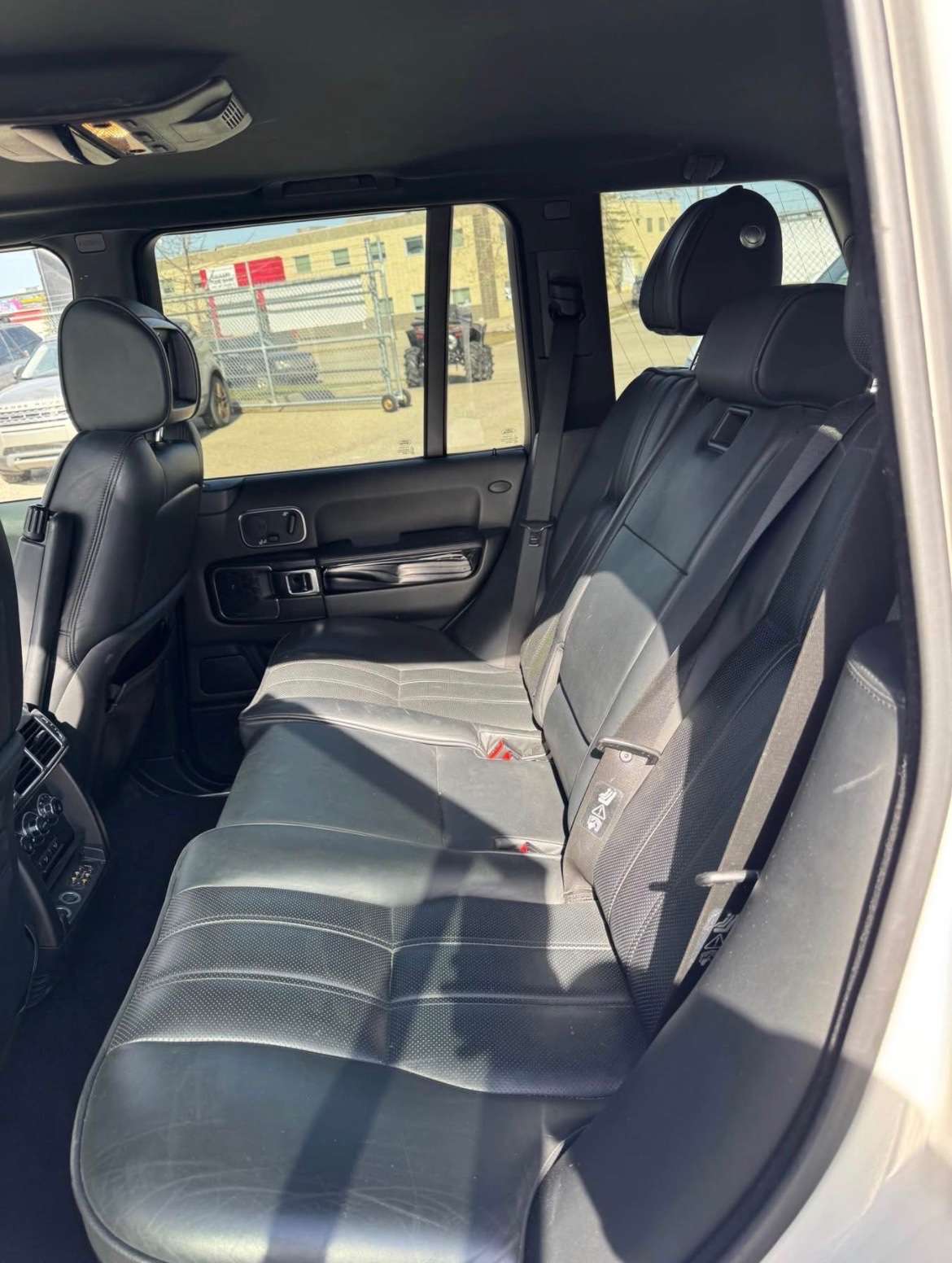 2010 Land Rover Range Rover HSE Lux thumb 6