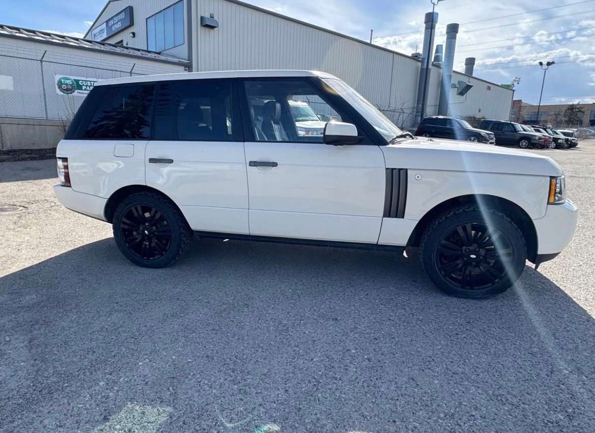 2010 Land Rover Range Rover HSE Lux alt 3