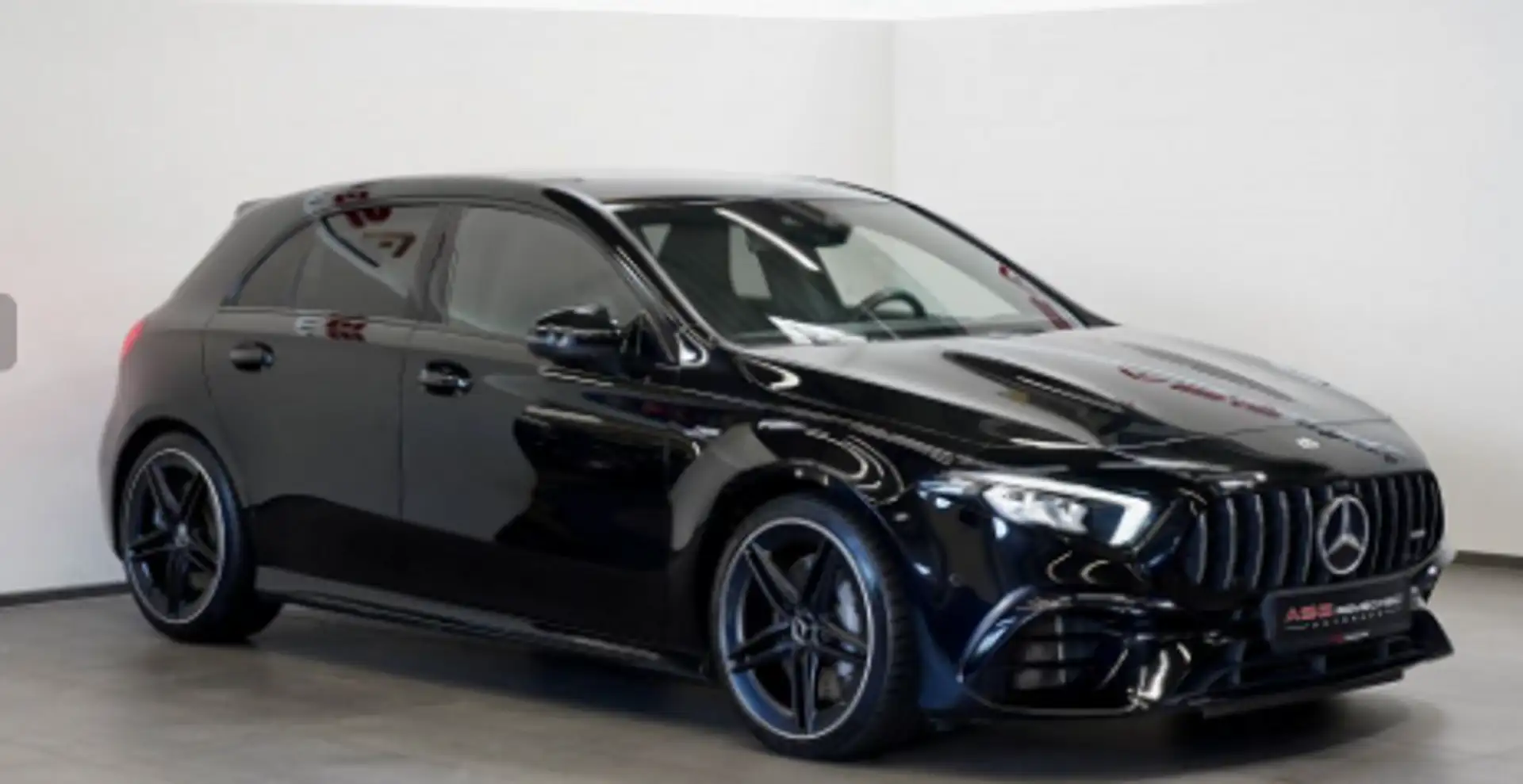 Mercedes-Benz A 45 AMG 4MATIC+ Negro - 2