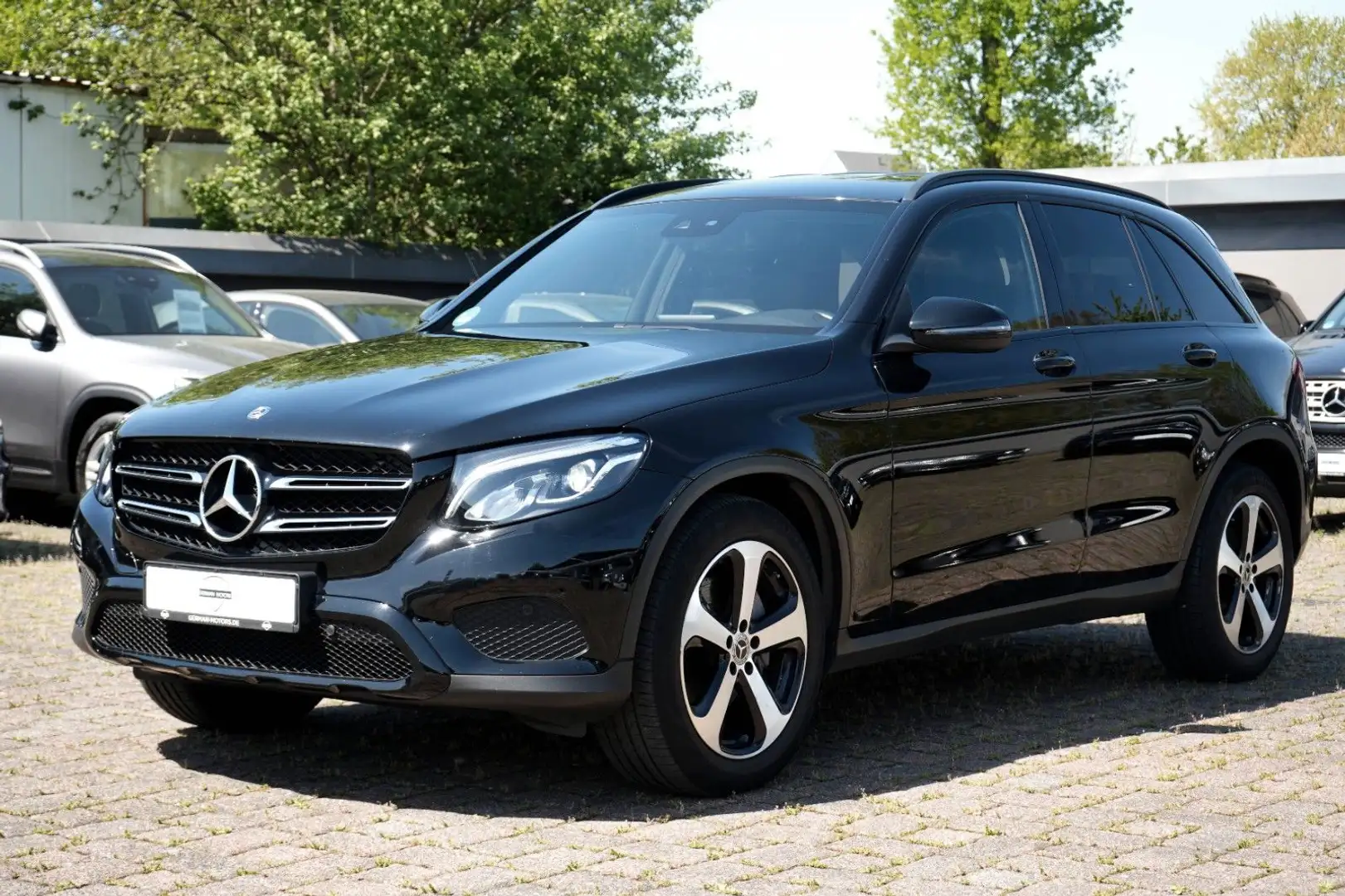 Mercedes-Benz GLC 220 d 4Matic 9G|EXCLUSIVE+AMG|NIGHT|AHK|LED Schwarz - 2
