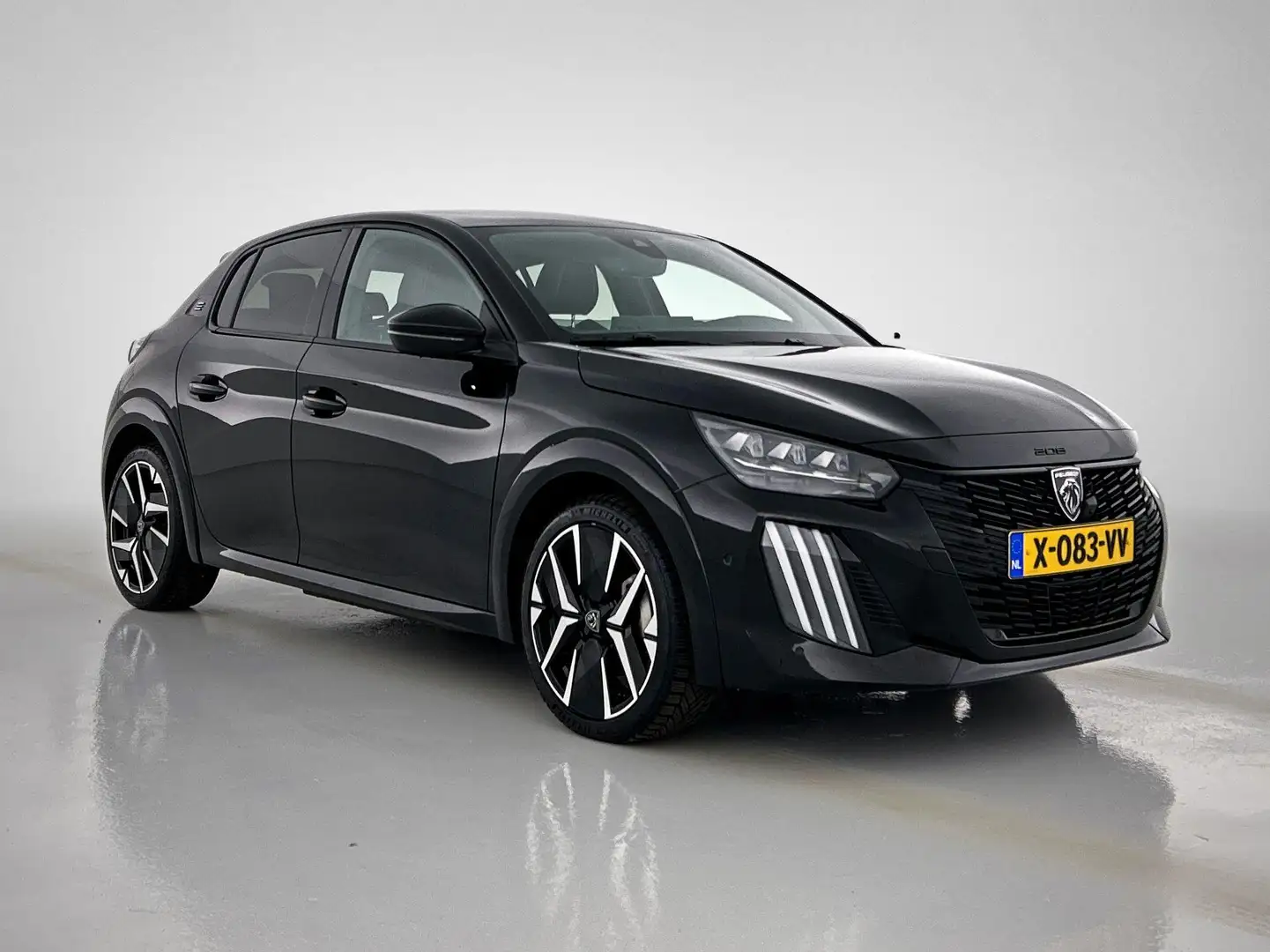 Peugeot e-208 EV GT 51 kWh 156pk | Navigatie | Panoramadak | Cam Noir - 2