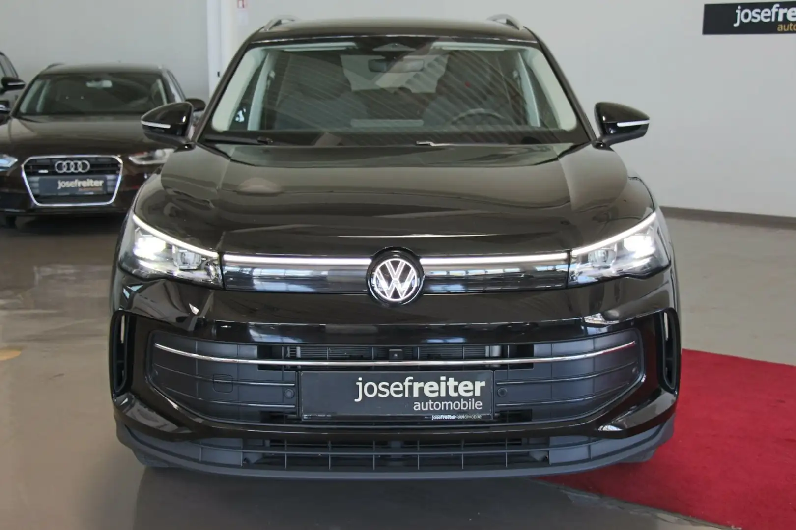 Volkswagen Tiguan 2.0 TDI DSG Life Goal/AHK/LEDPLUS/KAMERA Schwarz - 2