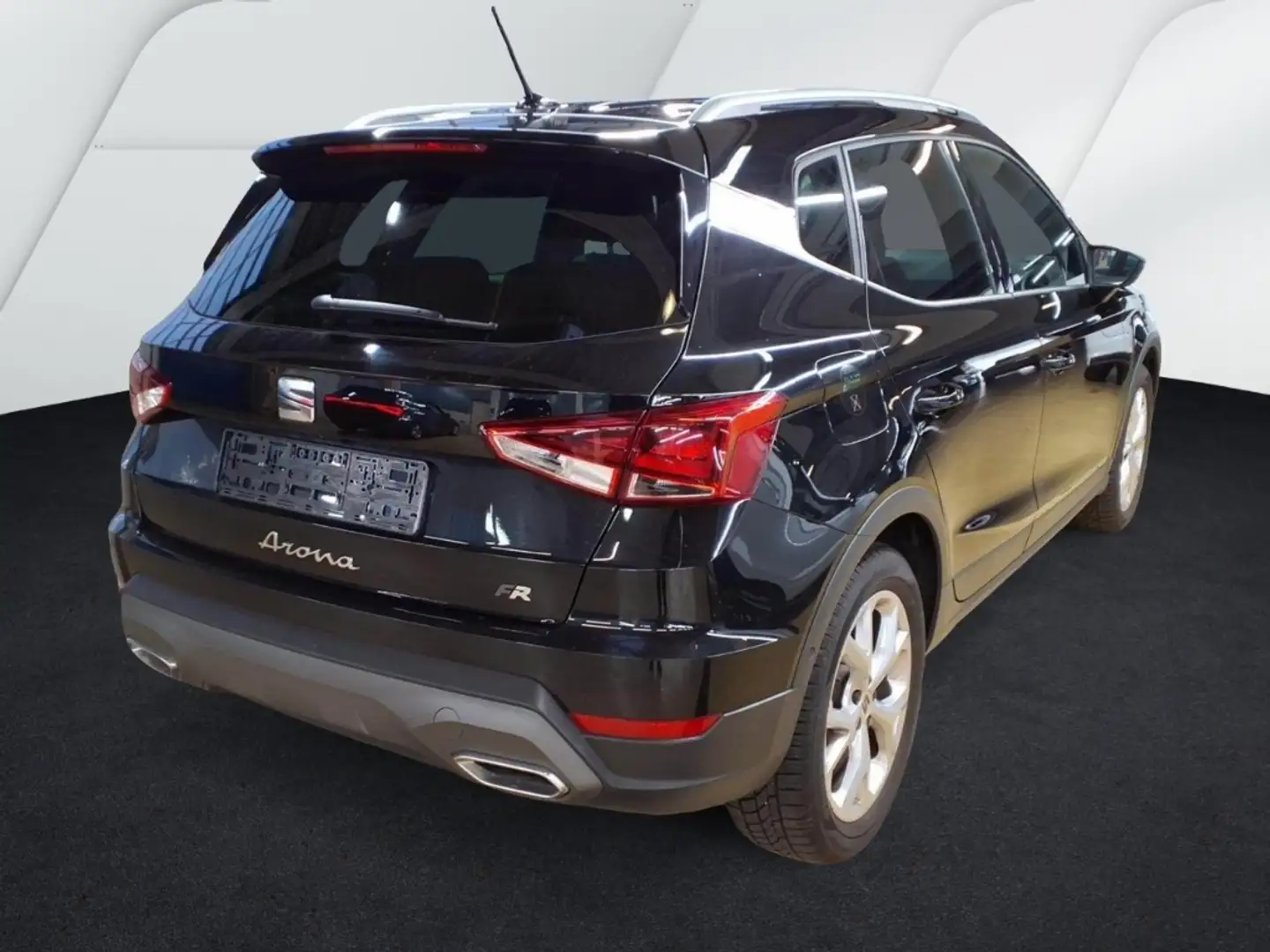 SEAT Arona 1.5 TSI DSG FR AHK KAMERA NAVI LED ACC SHZ Schwarz - 2