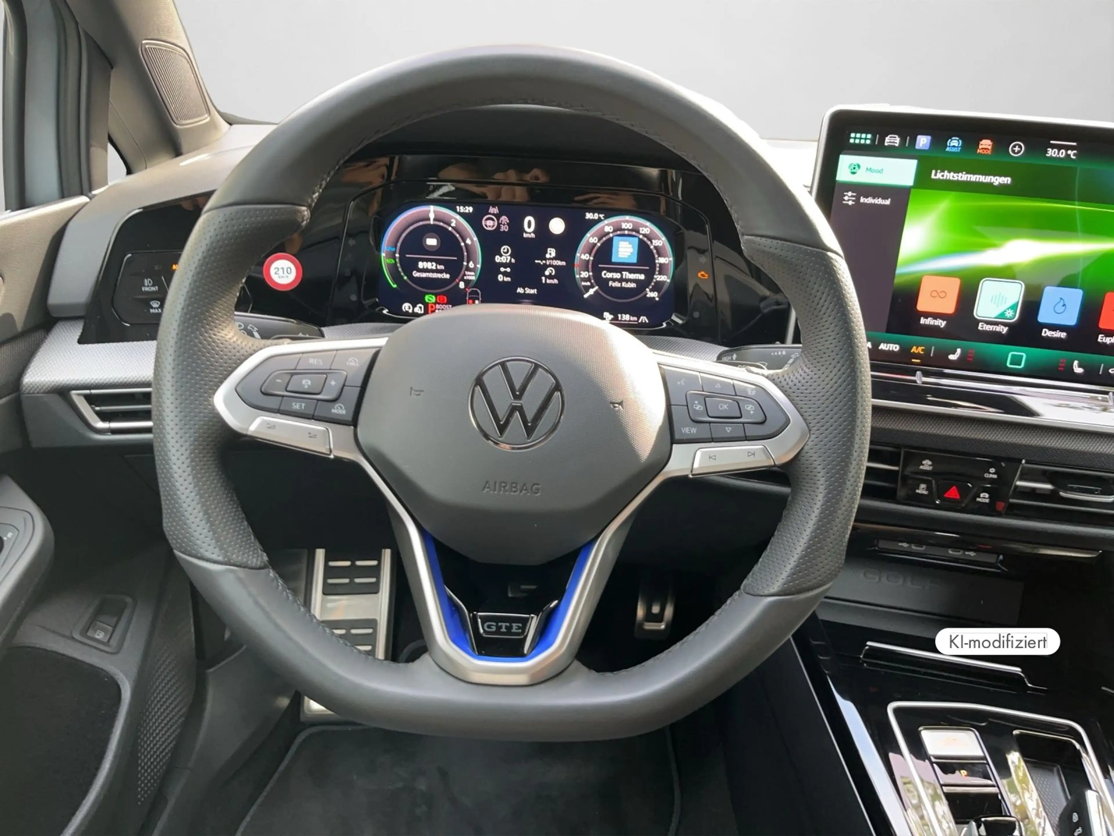 Volkswagen Golf GTE VIII GTE eHybrid BLACK STYLE MATRIX HEAD-UP — photo 10