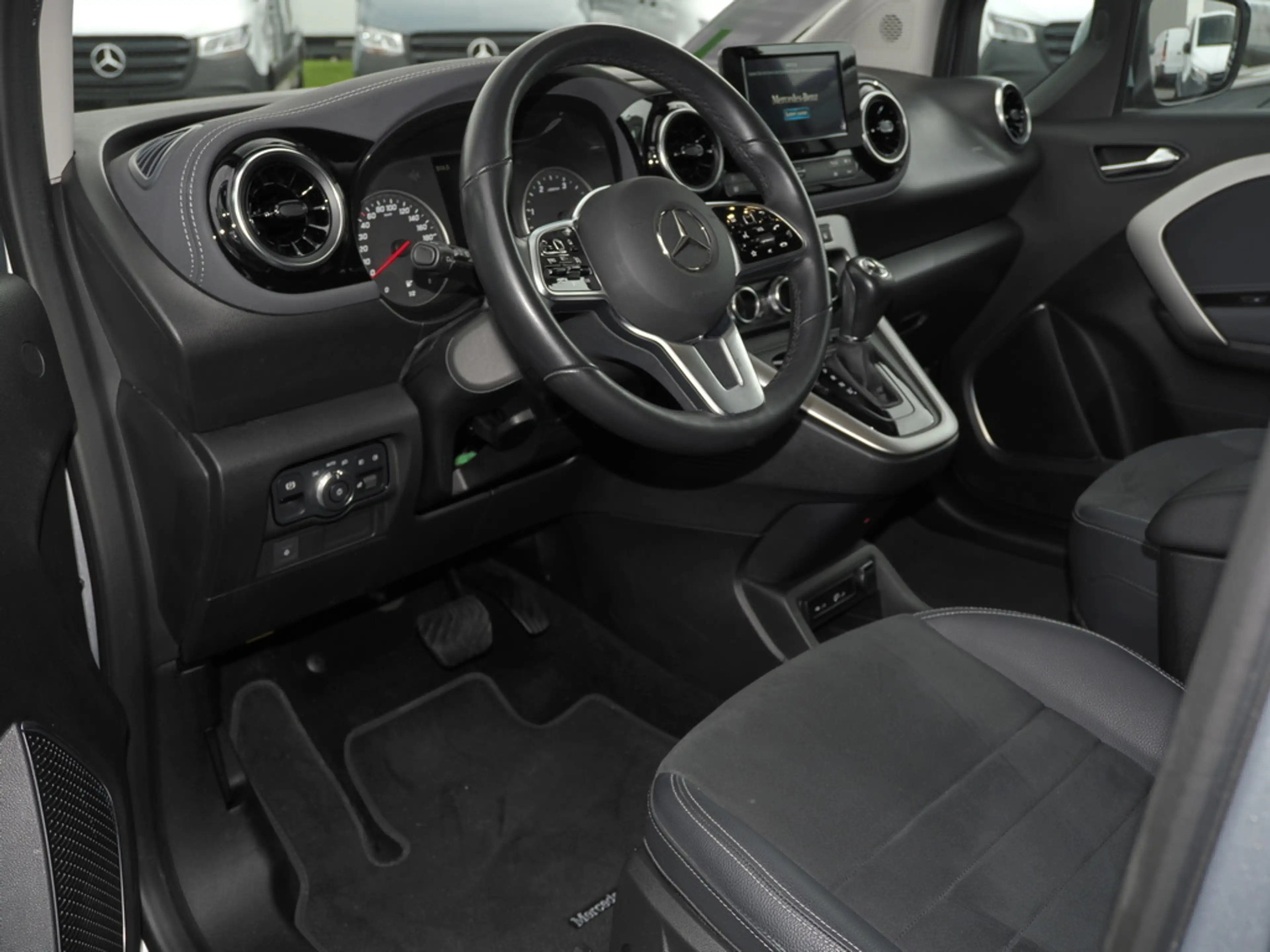 Mercedes-Benz T-Class T 180 d PROGRESSIVE EDITION AUTOMATIK LED KAMERA — photo 8