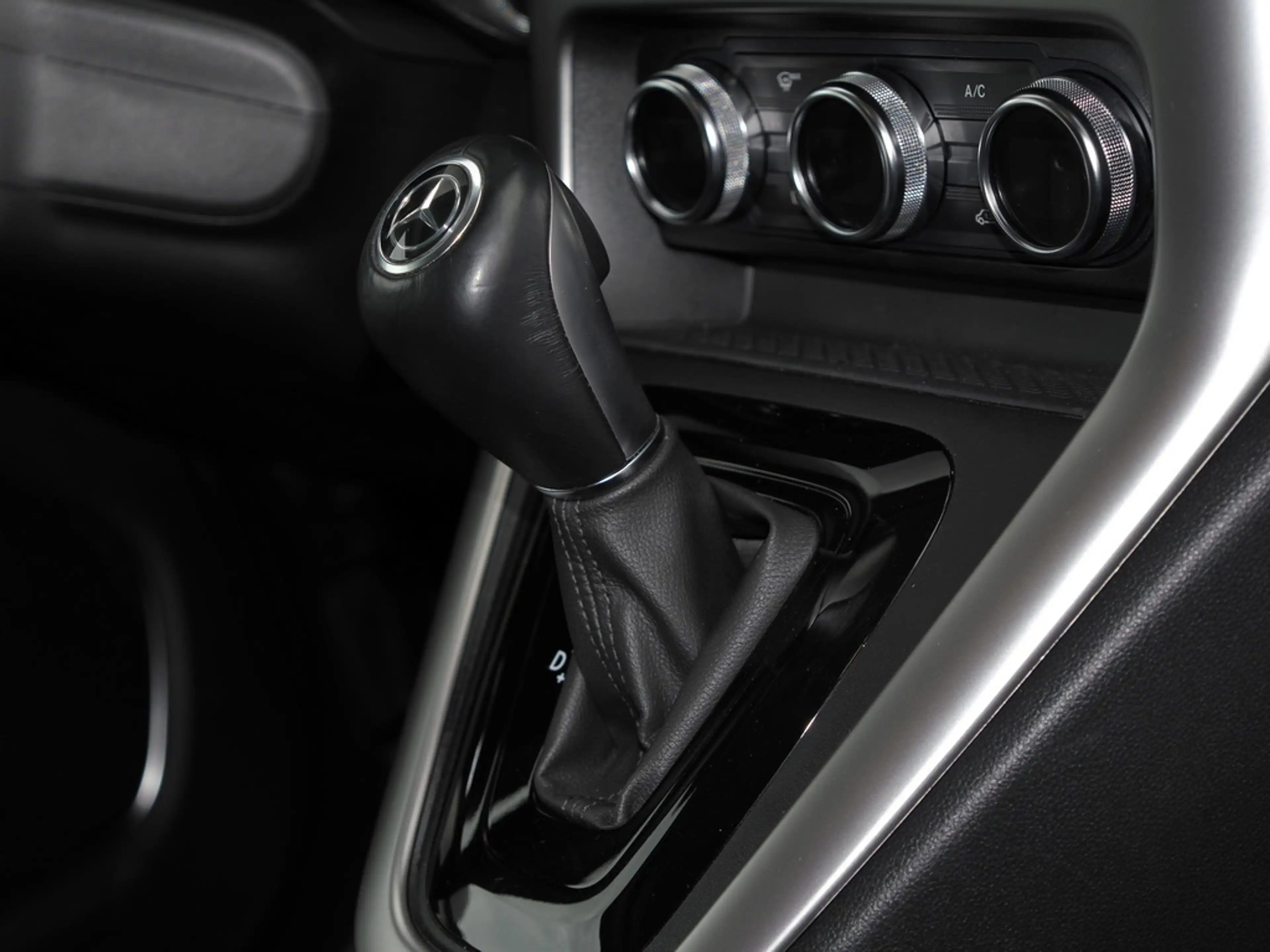 Mercedes-Benz T-Class T 180 d PROGRESSIVE EDITION AUTOMATIK LED KAMERA — photo 11