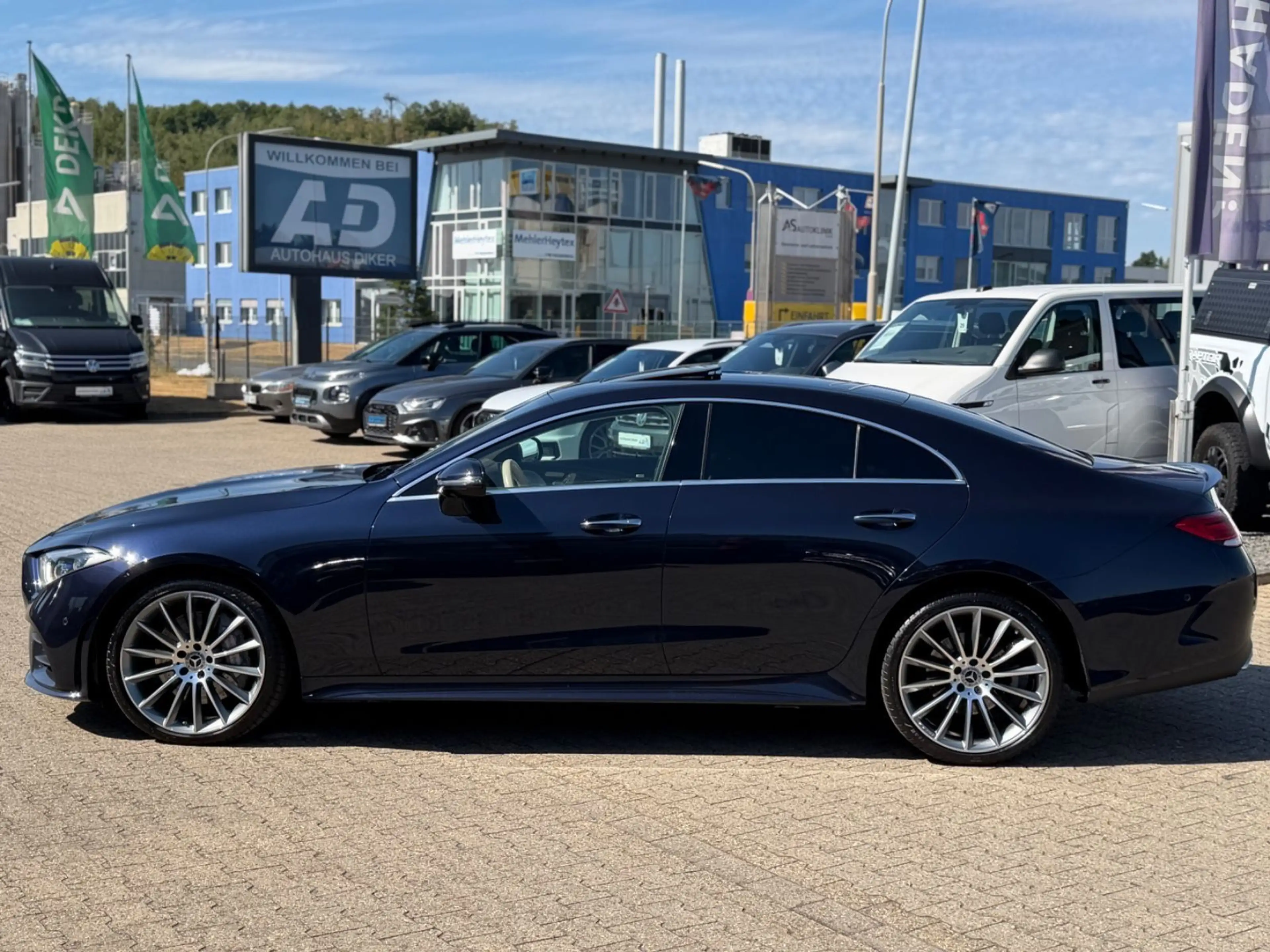 Mercedes-Benz CLS 400 d 4Matic AMG Line Burmester, 360° Kamera — photo 6