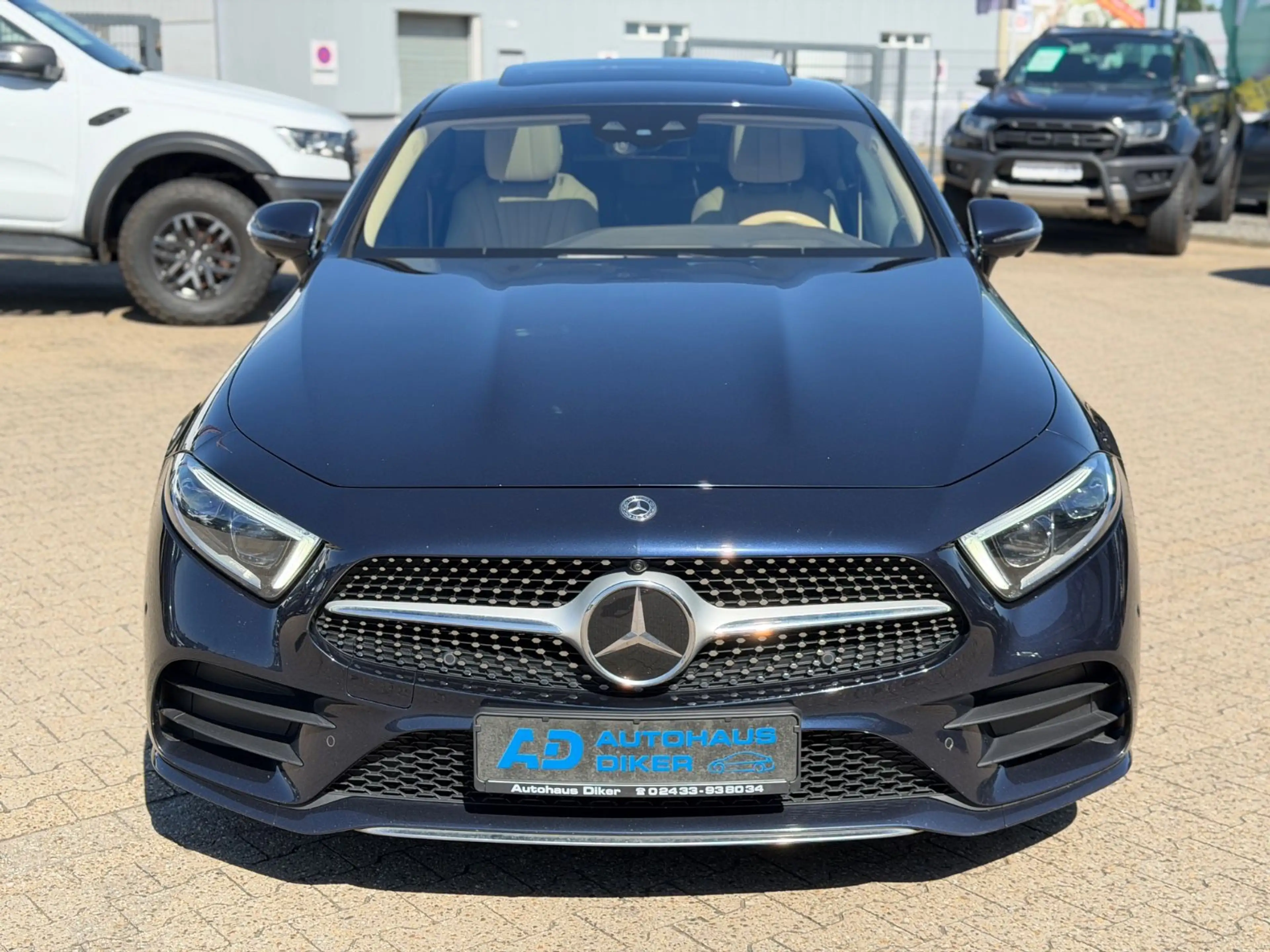 Mercedes-Benz CLS 400 d 4Matic AMG Line Burmester, 360° Kamera — photo 10
