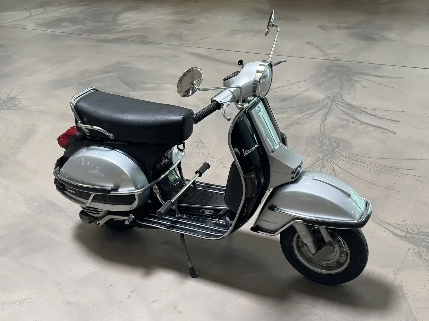 Vespa P 80 X Silber - 1