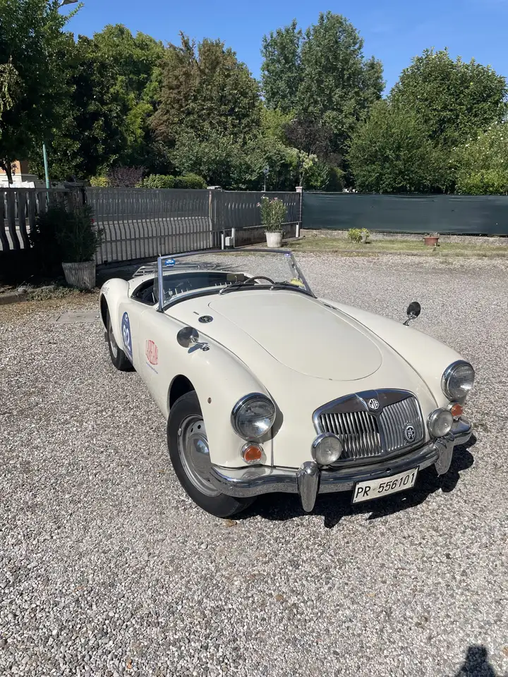 MGA 1600, foto 1