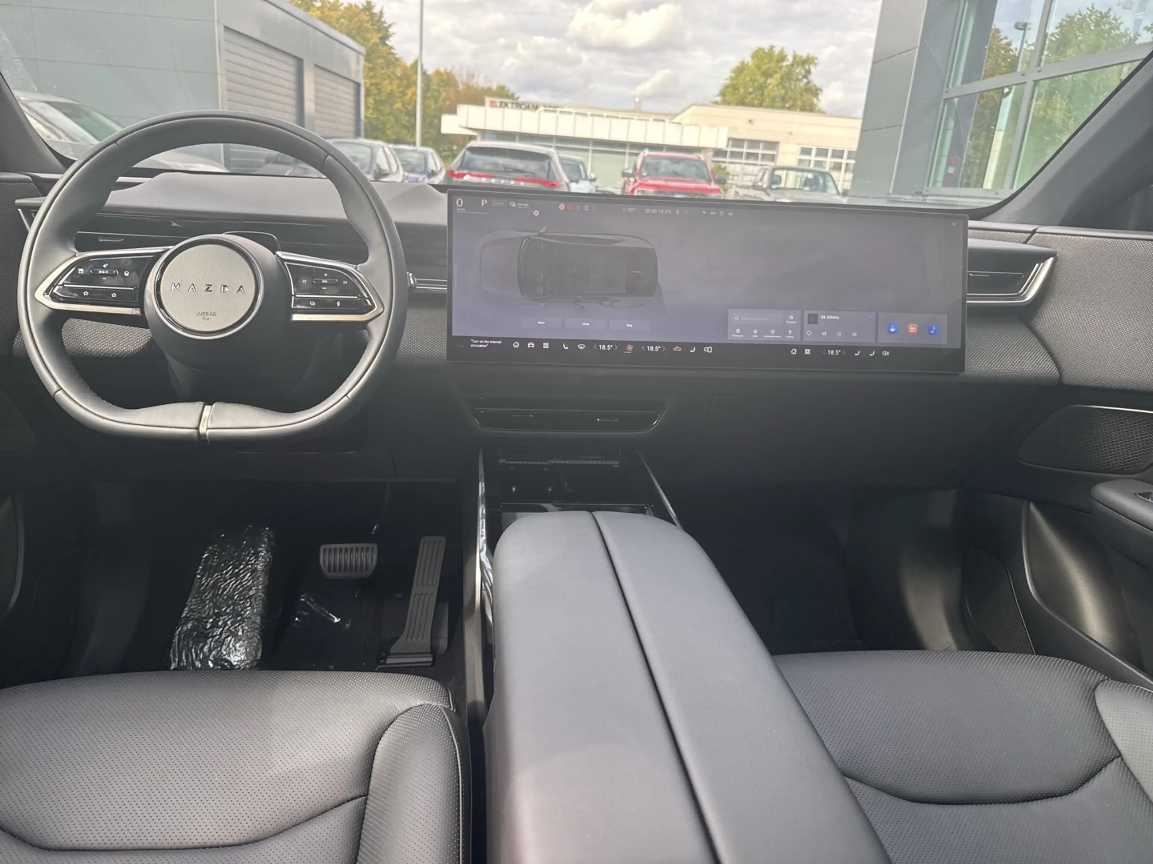 Mazda CX-6e Takumi 21 Zoll Metallic 258 **SOFORT** — photo 11