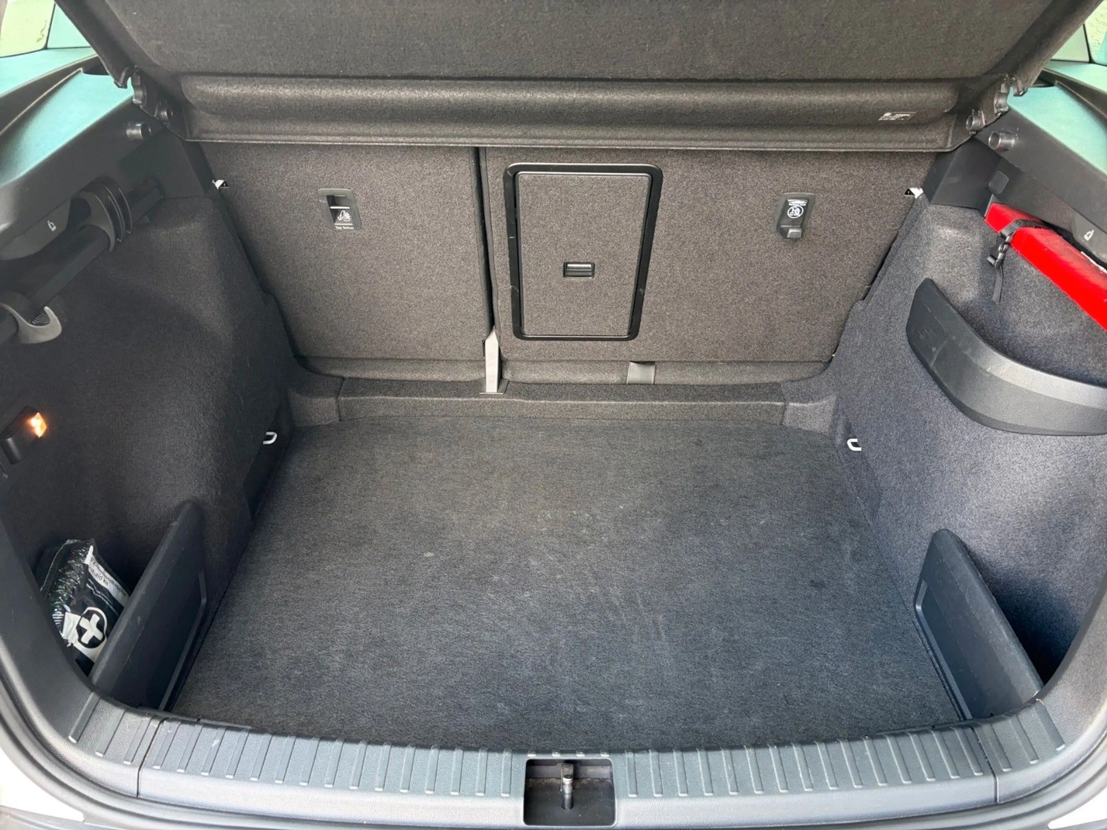 Skoda Karoq Style *CarPlay, Pano, AHK, Keyless, LED* — photo 10