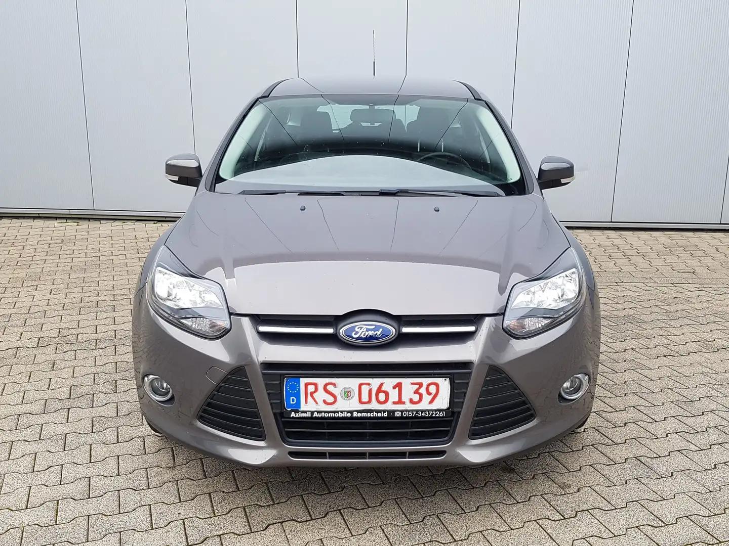 Ford Focus Turnier 1.0 EcoBoost Champions ZAHNRIEMEN-INSP.NEU Grau - 2