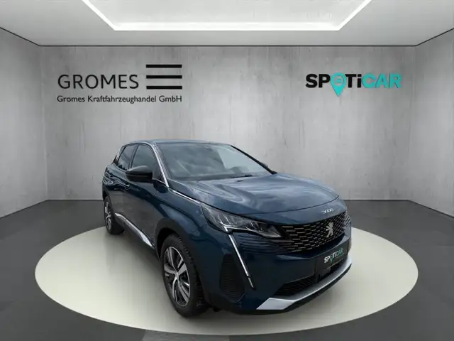 Peugeot 3008 main image