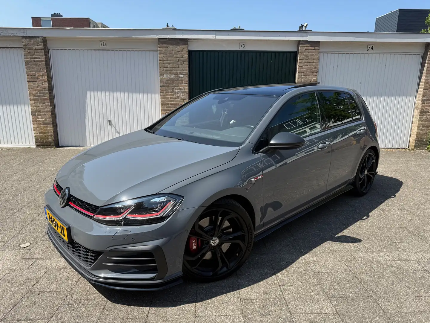 Volkswagen Golf GTI Golf 2.0 TSI GTI TCR AKRA BEARLOCK FULL OPTION Grijs - 2