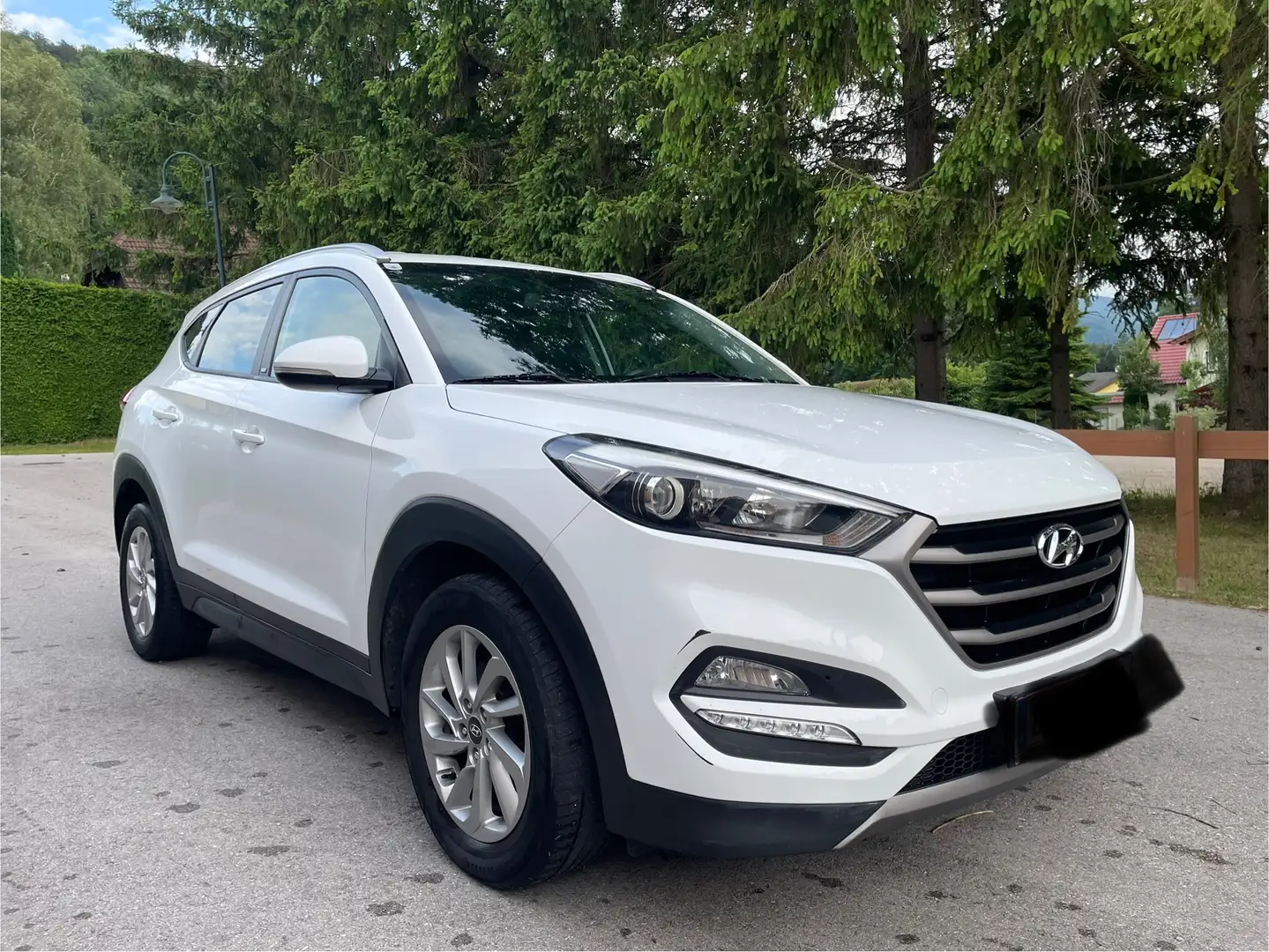 Hyundai TUCSON Tucson 2,0 CRDI 4WD Go Aut. Go Белый - 2