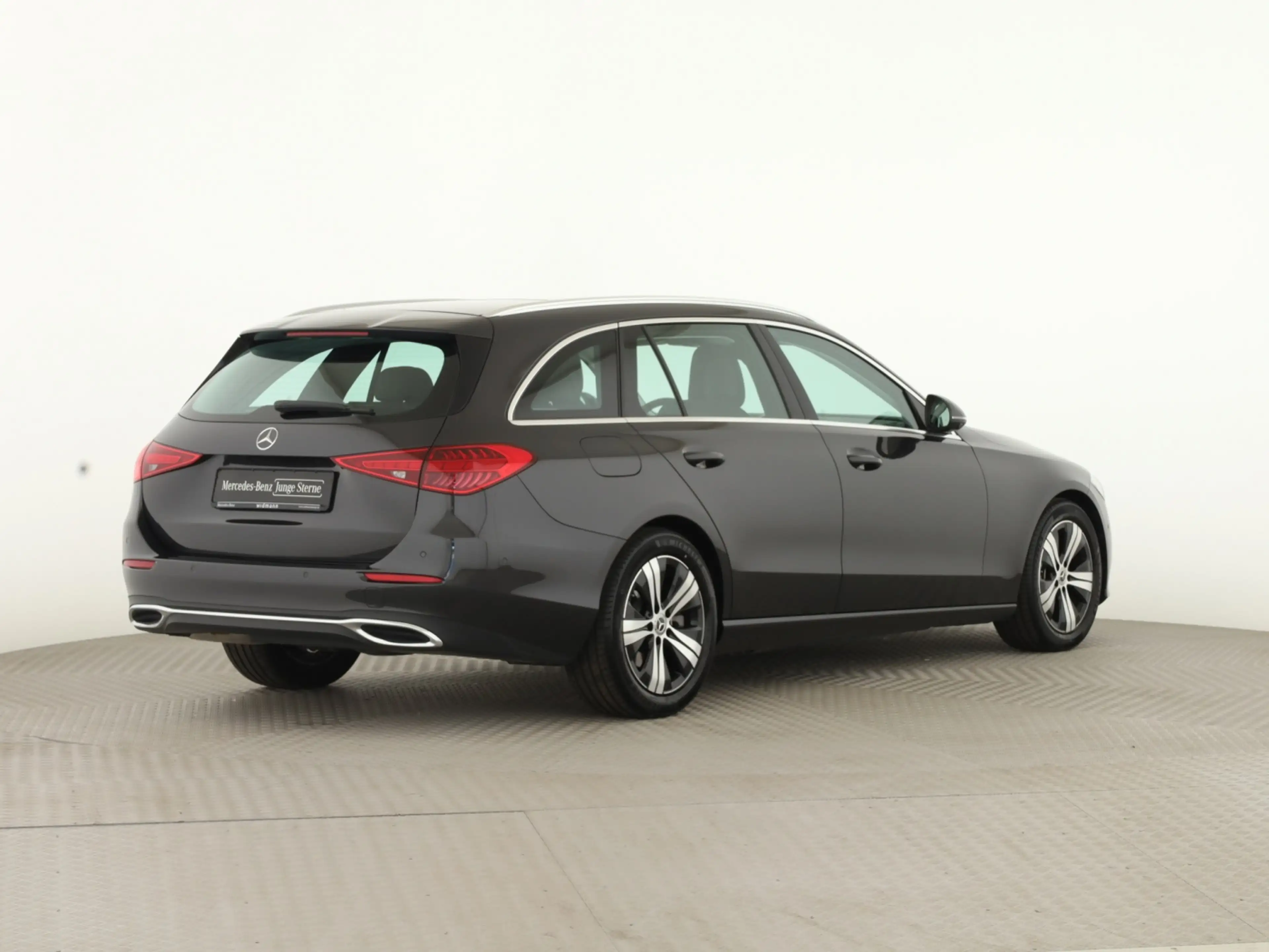 Mercedes-Benz C 200 T Avantgarde*Digital-Light*AHK*360°Kamera* — photo 6