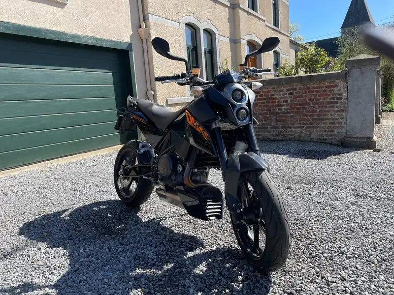 KTM 690 Duke - foto 8