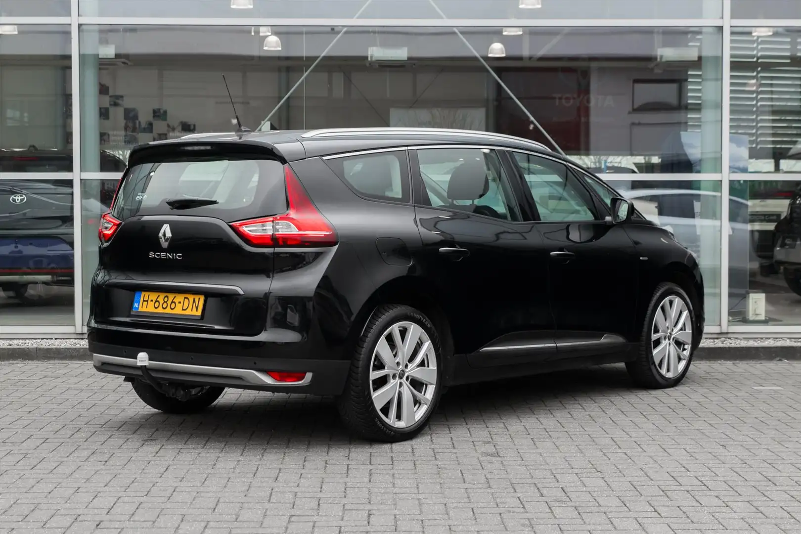 Renault Grand Scenic 1.3 TCe 115pk GPF Limited Zwart - 2