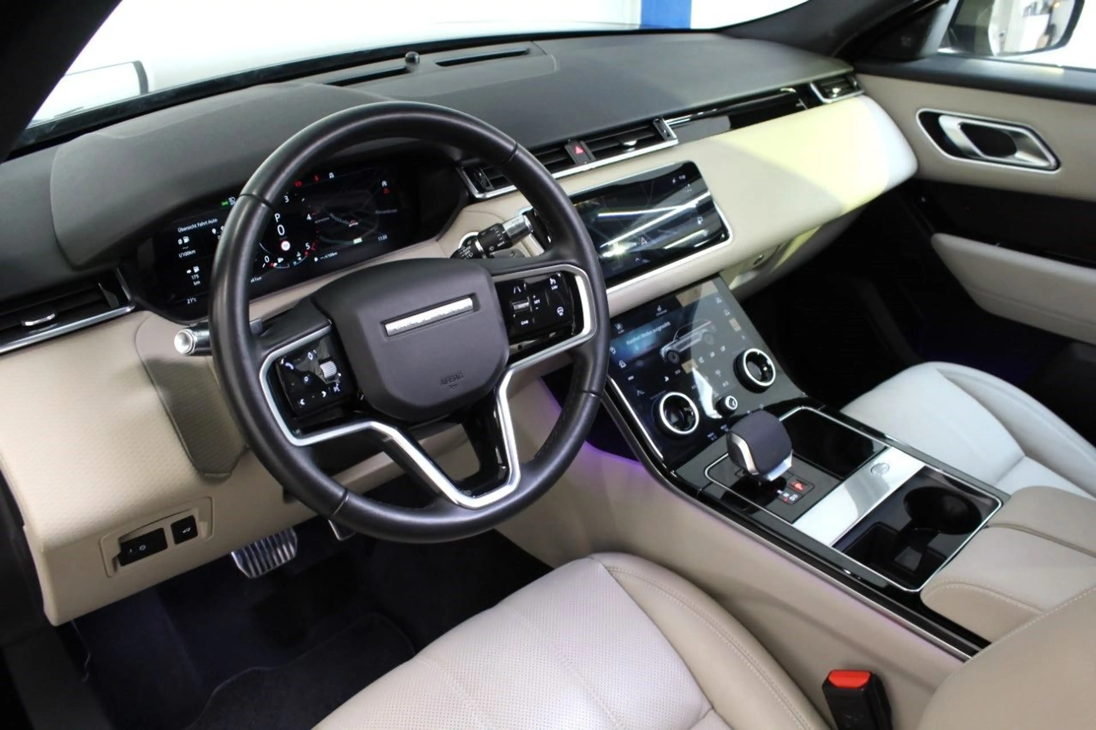 Land Rover Range Rover Velar D200 R-Dynamic SE*AURIC EDIT.* — photo 10