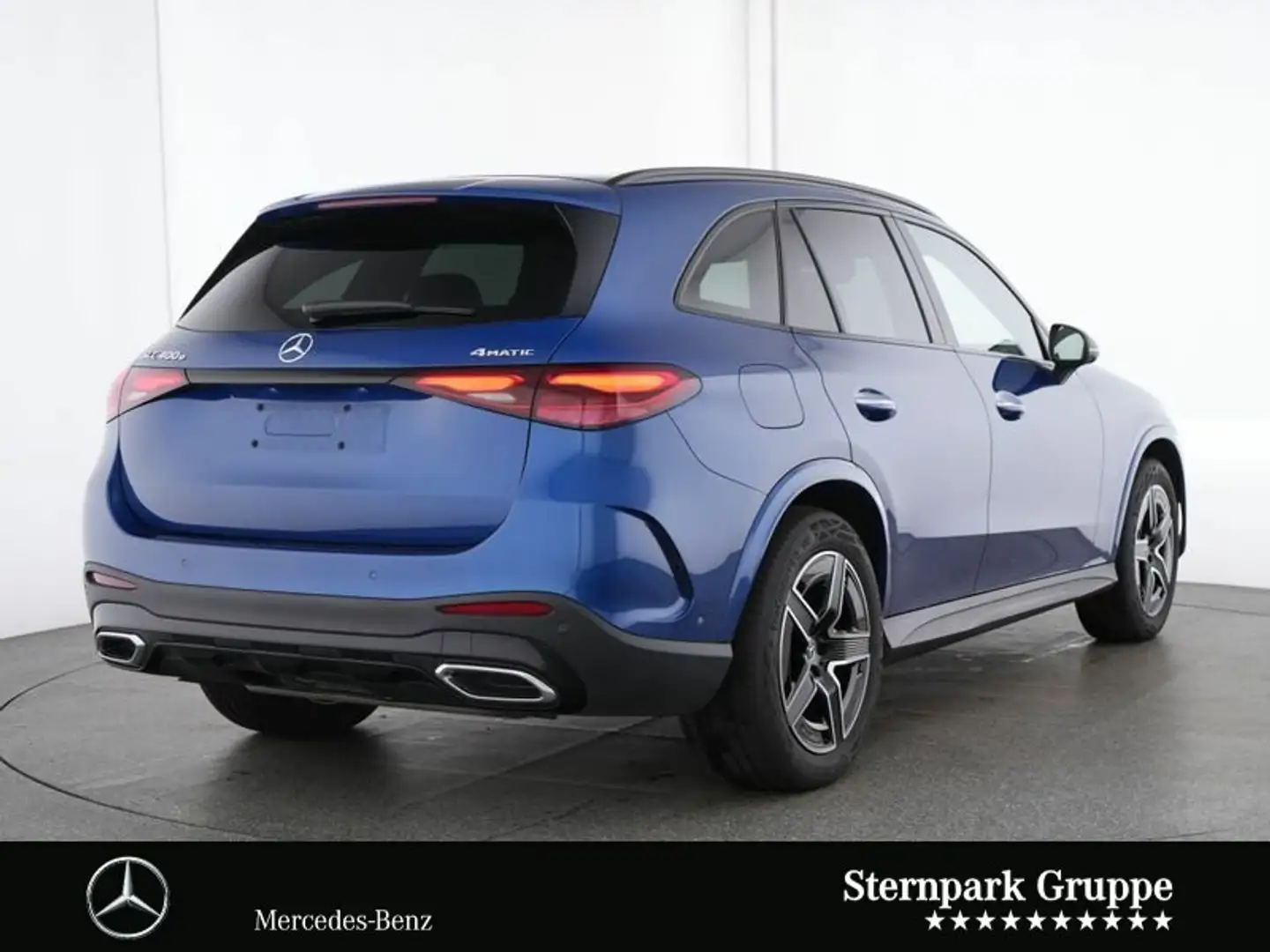 Mercedes-Benz GLC 400 GLC 400 e 4M AMG AIRMATIC+HAL+Pano+HUD+Burm+AHK Blauw - 2