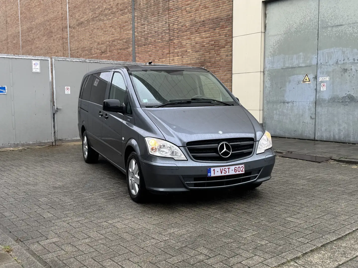 Mercedes-Benz Viano Vito V6 dubbel cabine 1ste eigenaar - 1