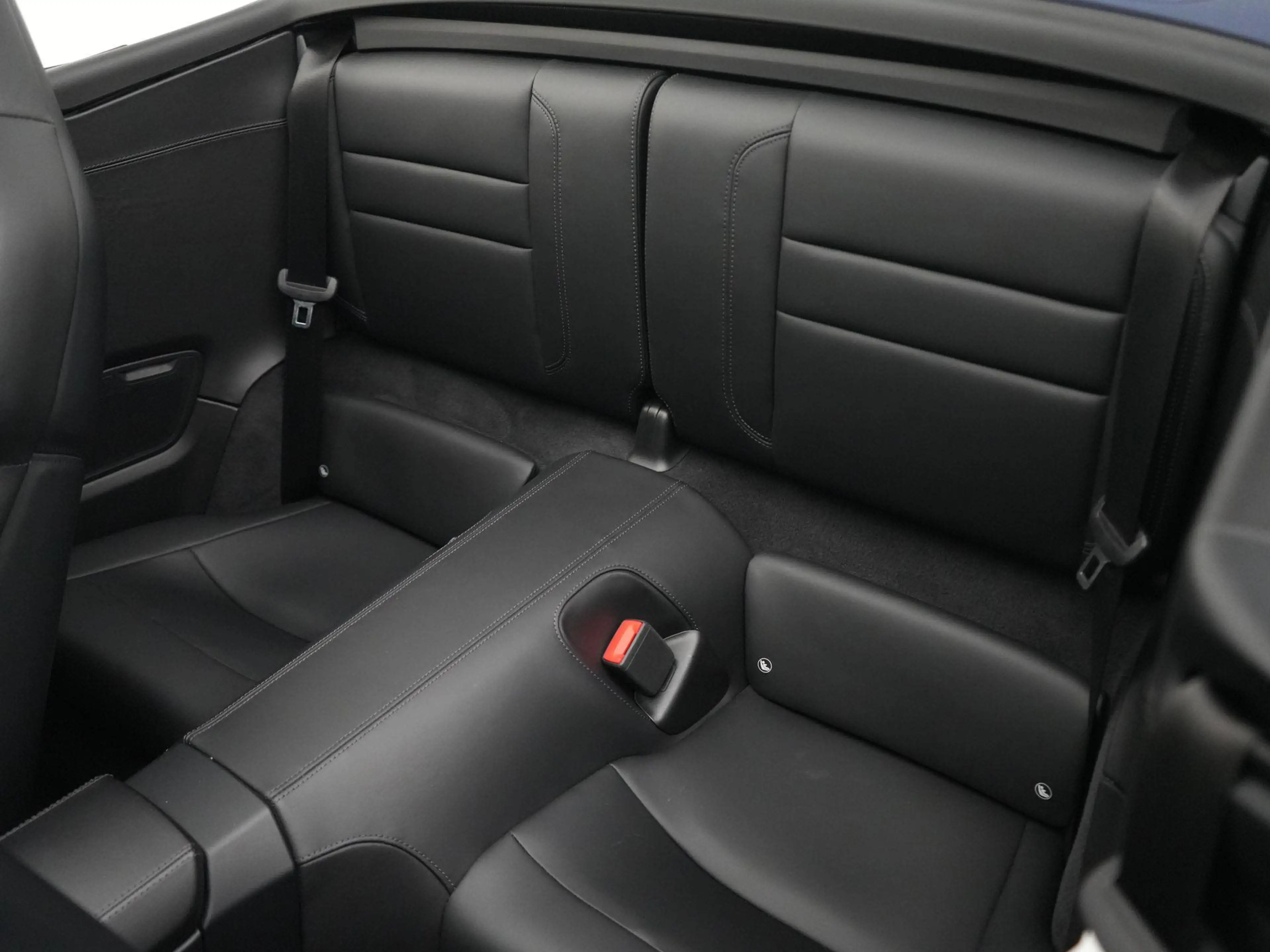 Porsche 992 Carrera 4S Cabriolet — photo 15