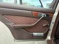 Mercedes-Benz 300 SE Beige - thumbnail 17