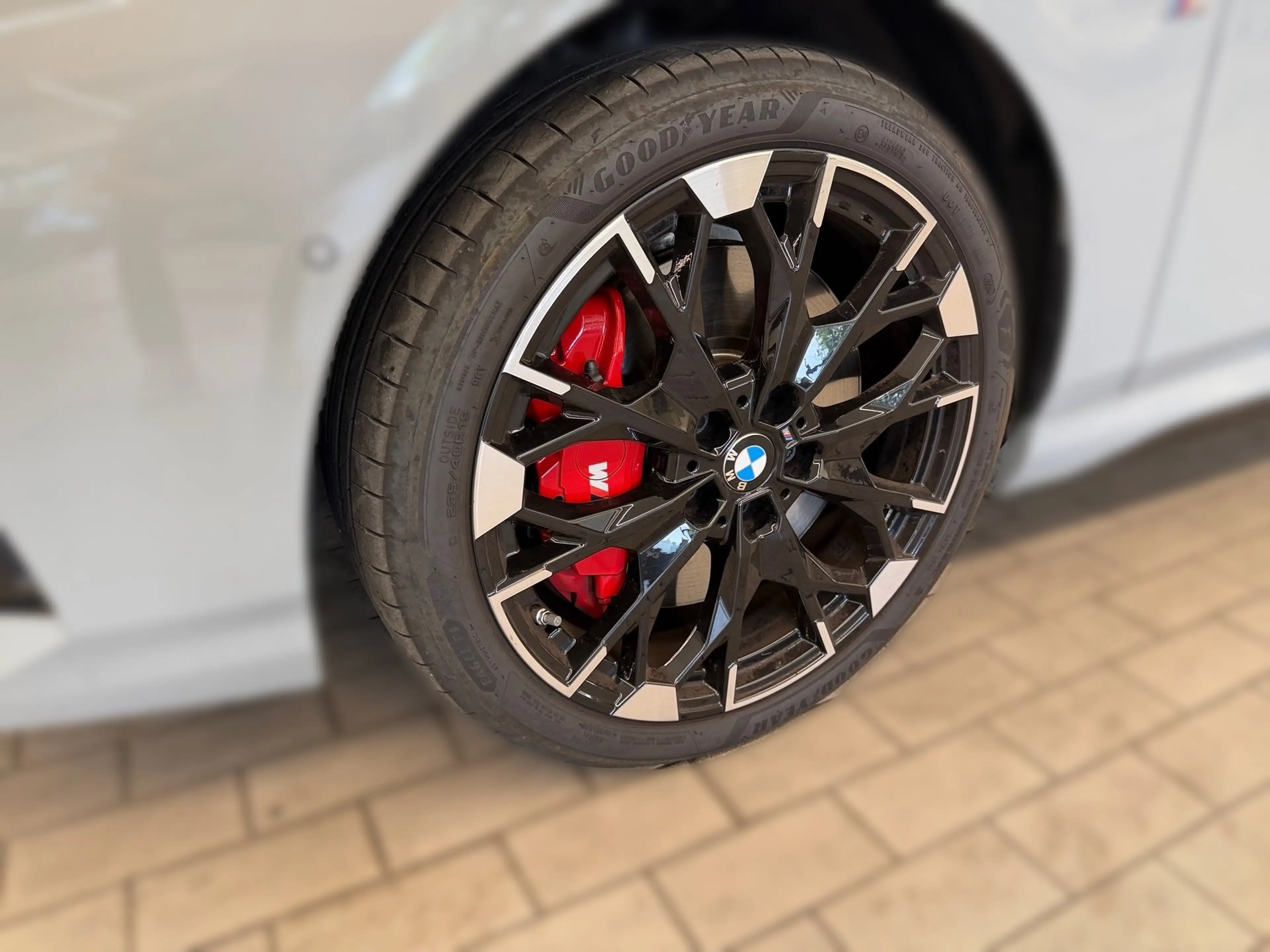 BMW 235 M235i xDrive — photo 3