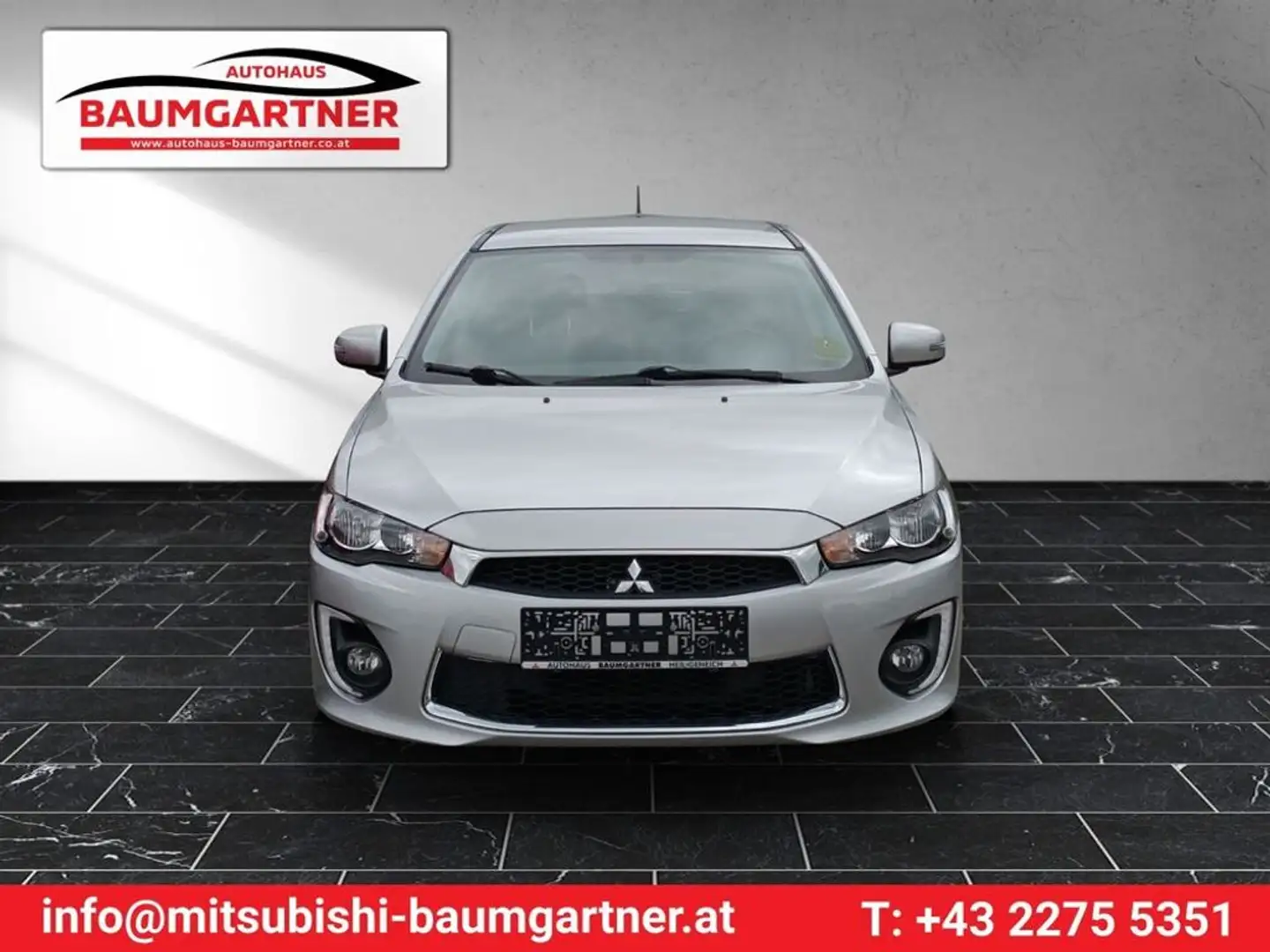 Mitsubishi Lancer Lancer Invite Silber - 2
